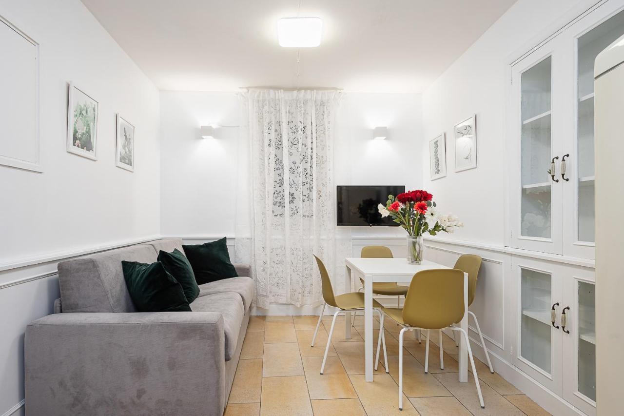 Hemeras Boutique Homes - Design Flat In The City Center Milão Exterior foto